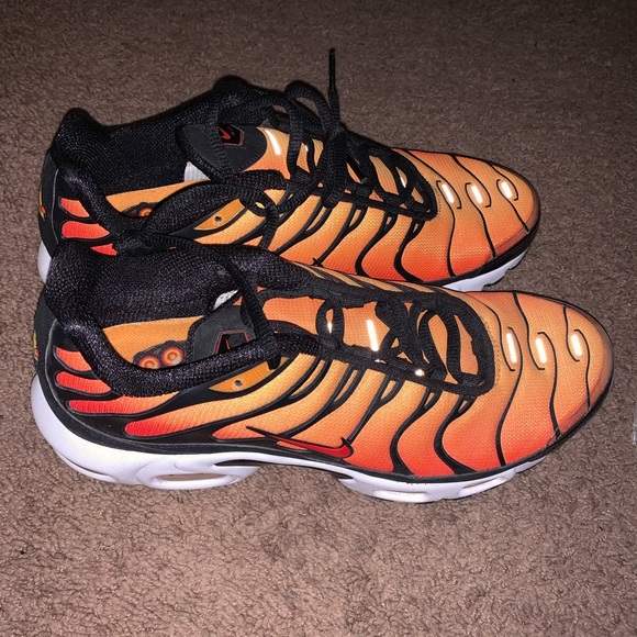 Orange Ombré Nike VaporMax Plus. ONLY WORN ONCE!!! - Picture 5 of 8